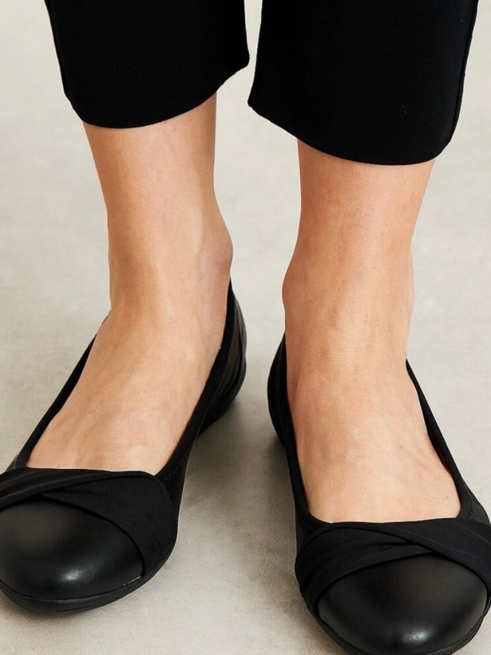 BareTraps Memory Foam Misty Ballet Flats Size 8.5 Black NWOT
